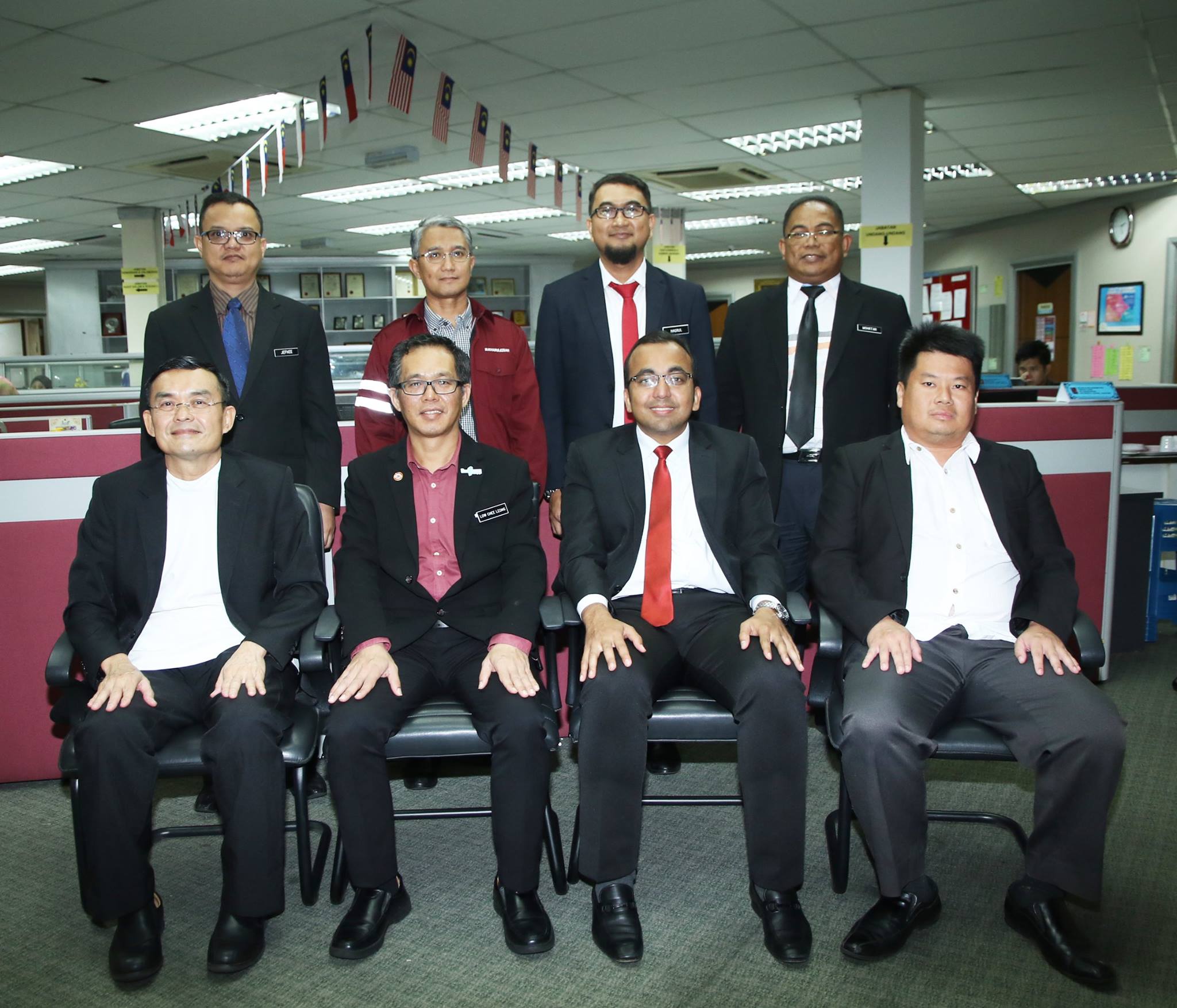 Kumpulan Melaka Berhad : Mengenai Kami